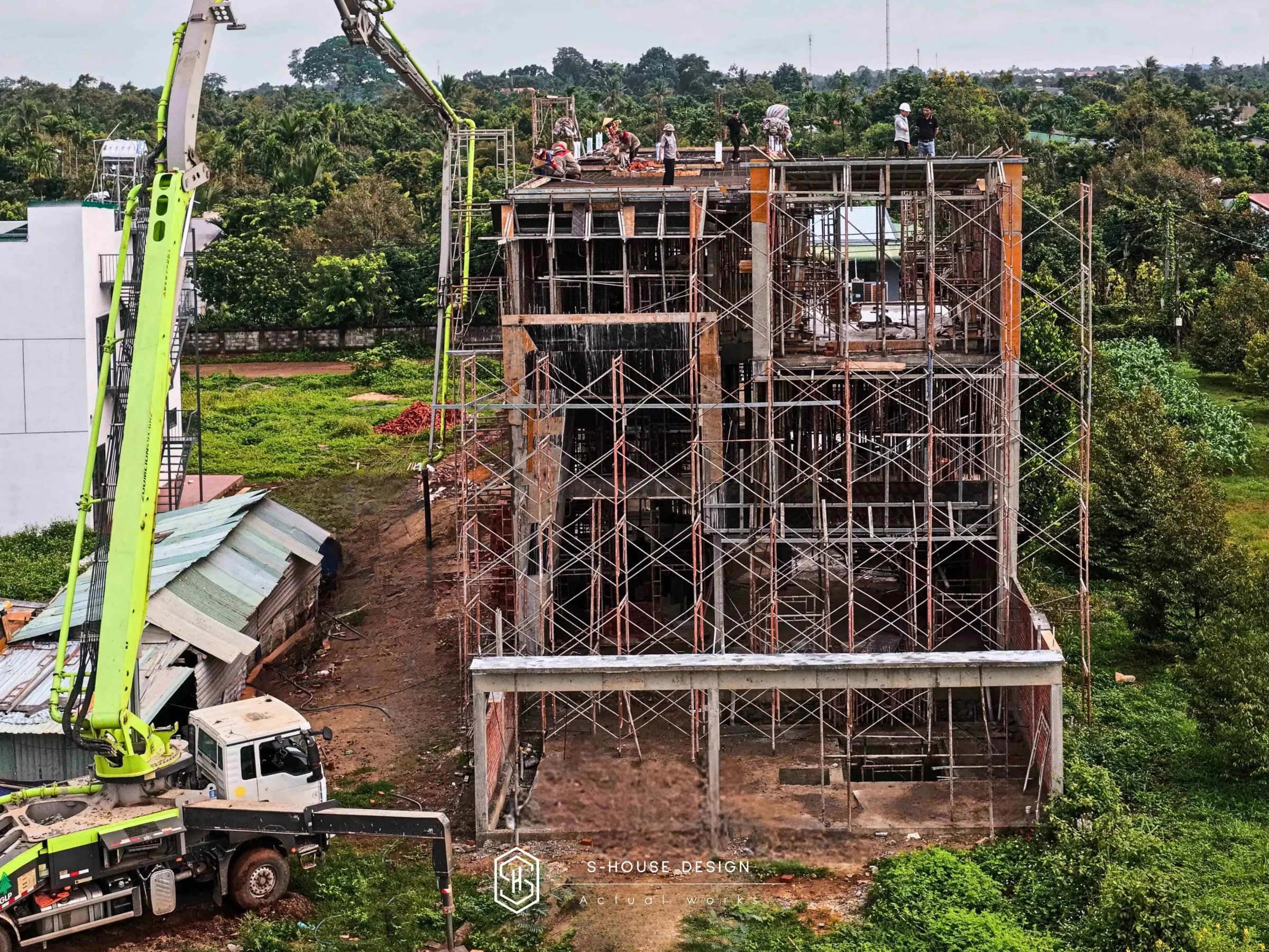 THI CÔNG XÂY DỰNG BIỆT THỰ HIỆN ĐẠI 3 TẦNG TẠI ĐẮK LẮK