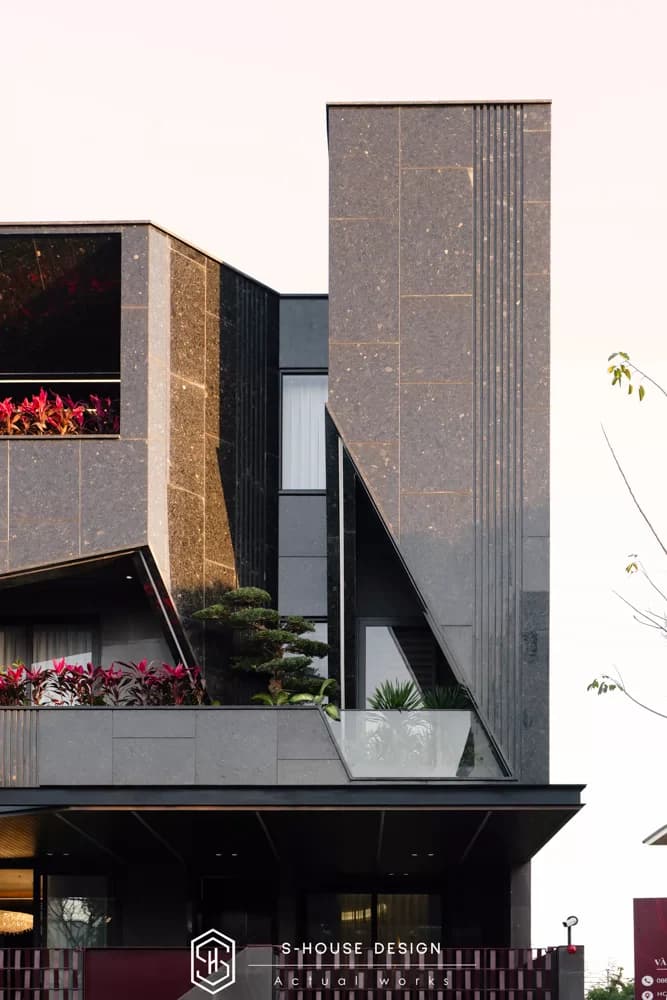 Công Trình Thực Tế Biệt Thự Hiện Đại 3 Tầng Xuân Diệu Villa (5)