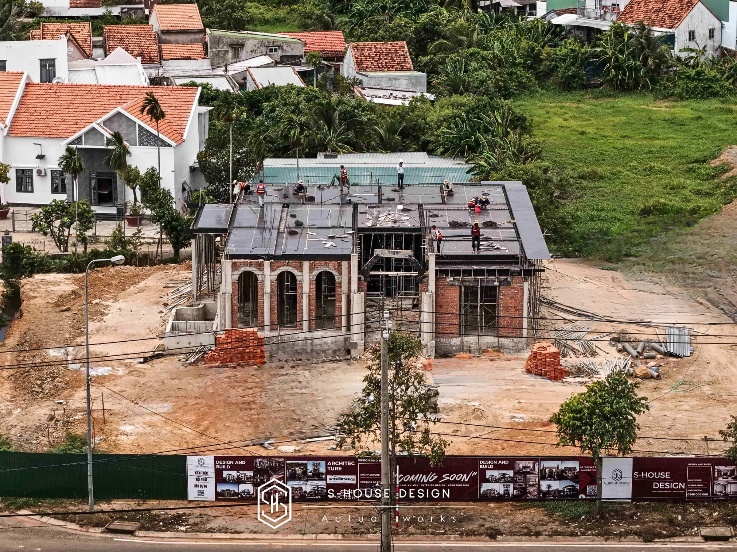 THI CÔNG BIỆT THỰ ĐỊA TRUNG HẢI 1 TẦNG TẠI KHÁNH HÒA
