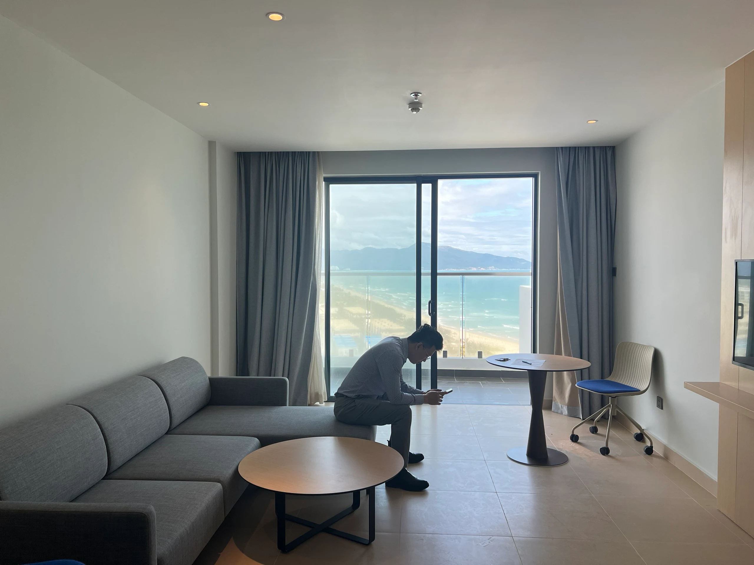 Cải Tạo Nội Thất Căn Hộ The Arena Cam Ranh 40m2