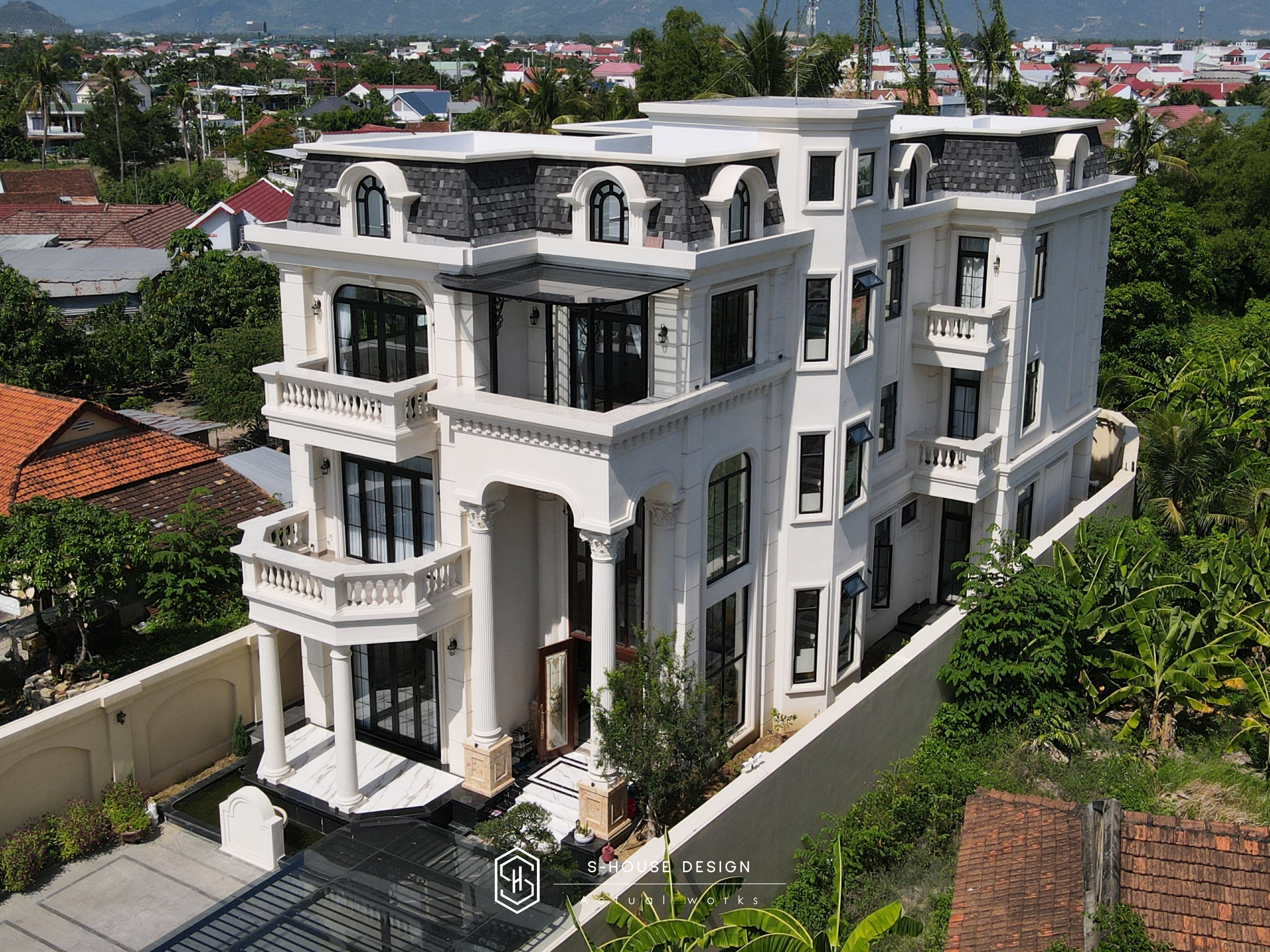 Thi công biệt thự Tân Cổ Điển 3 tầng